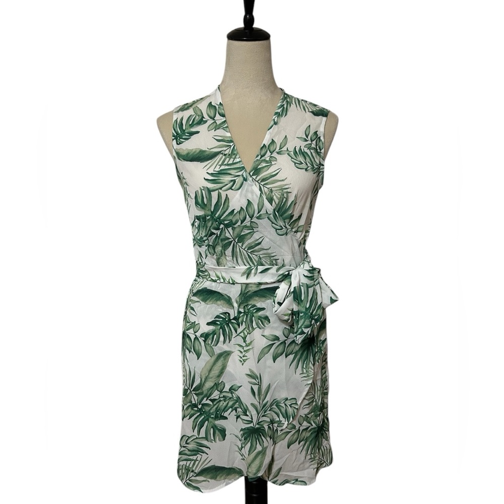 Cupshe beach coverup. Tropical. Size: Small. NWOT.